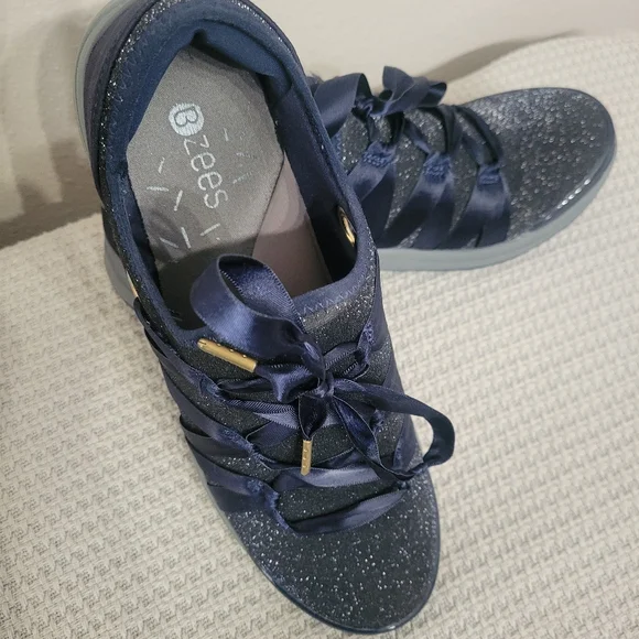Bzees Women's Sparkle Navy Slipon Sneakers Sz 8.5 - Picture 4 of 12